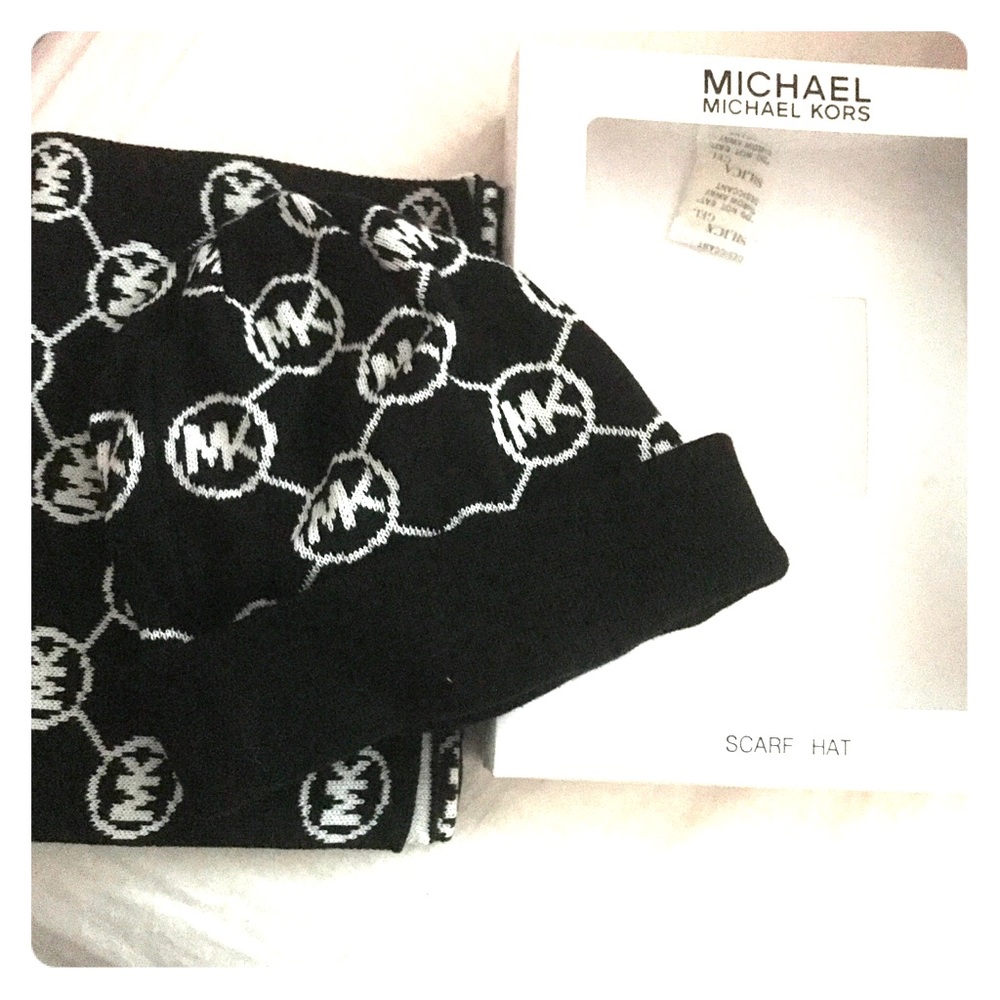 Michael Kors scarf and hat set